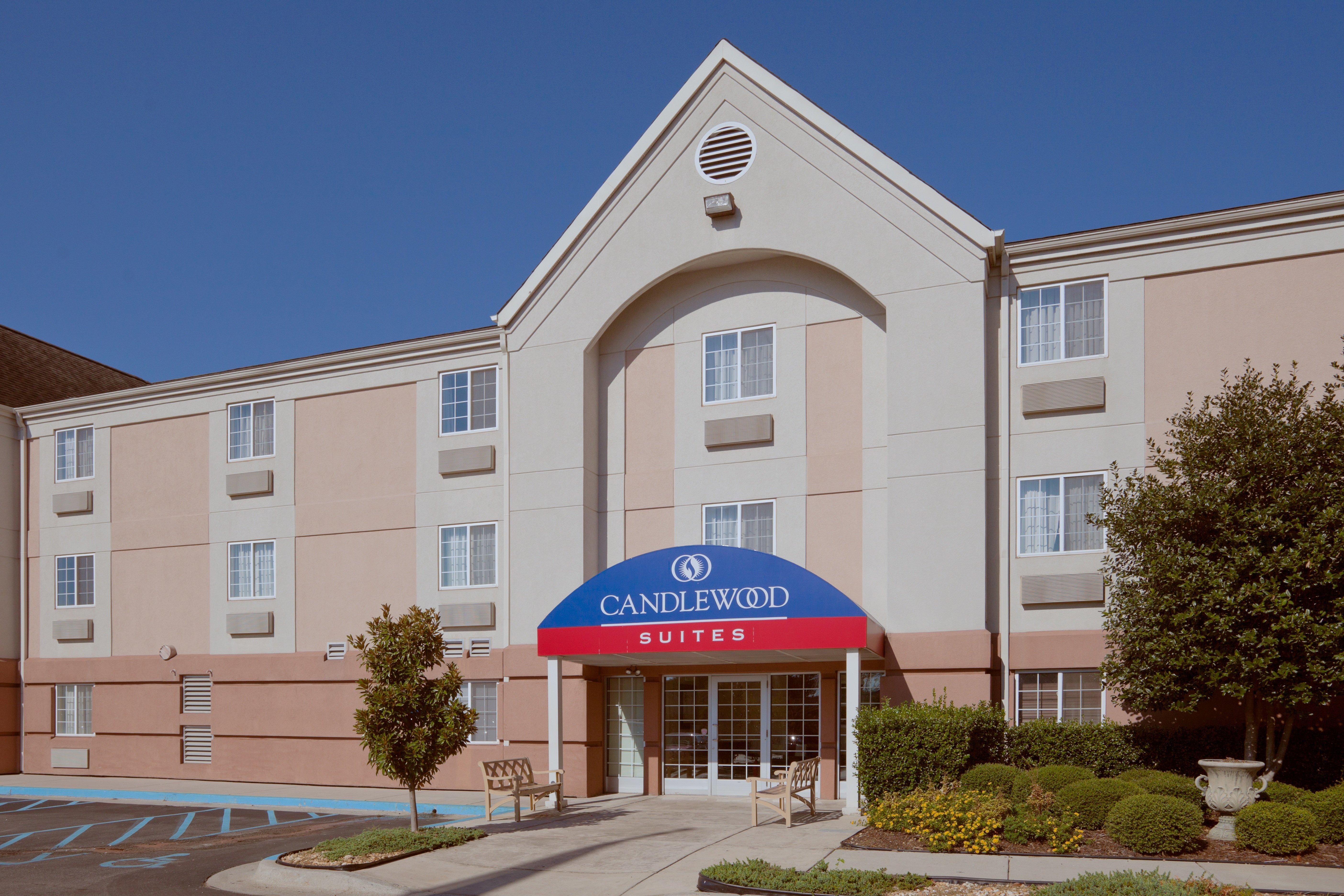 Sonesta Simply Suites Huntsville Research Park Екстериор снимка