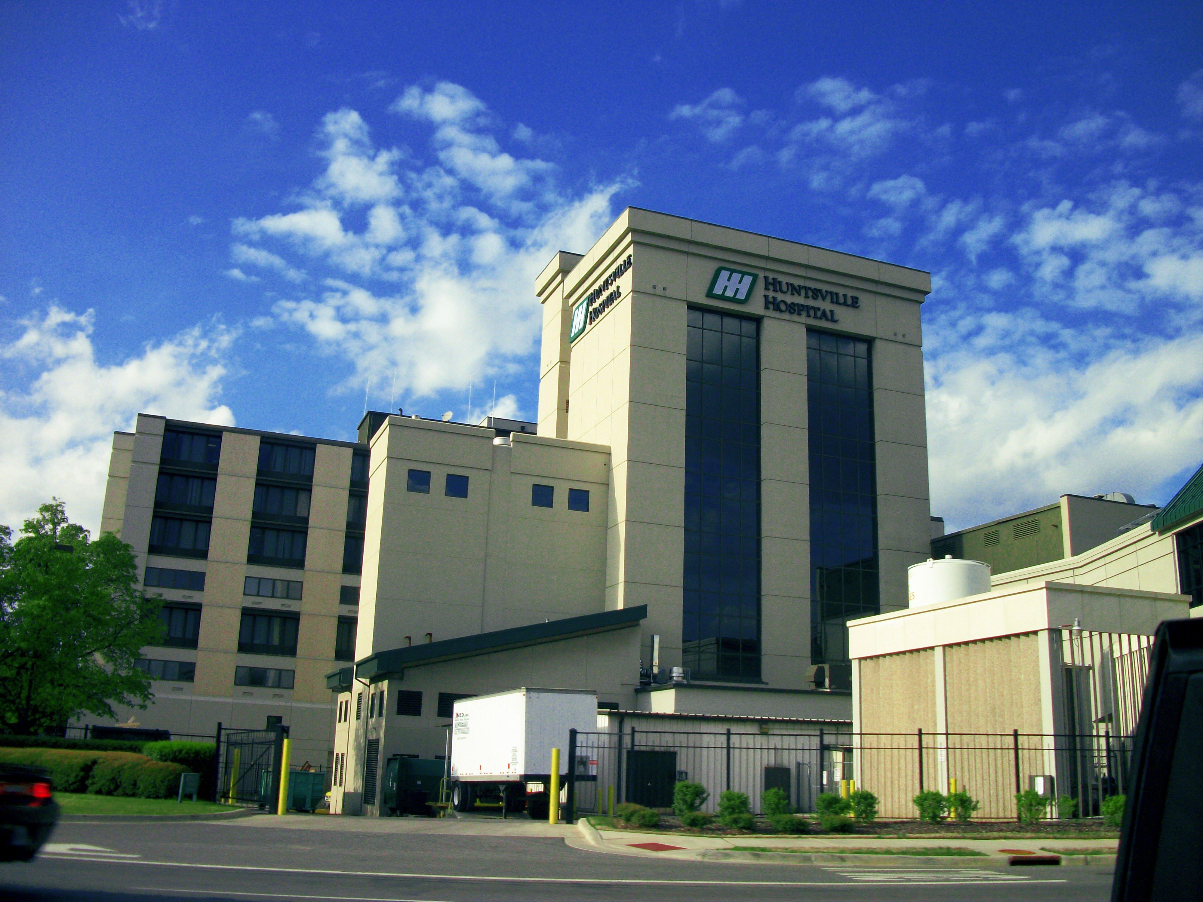 Sonesta Simply Suites Huntsville Research Park Екстериор снимка