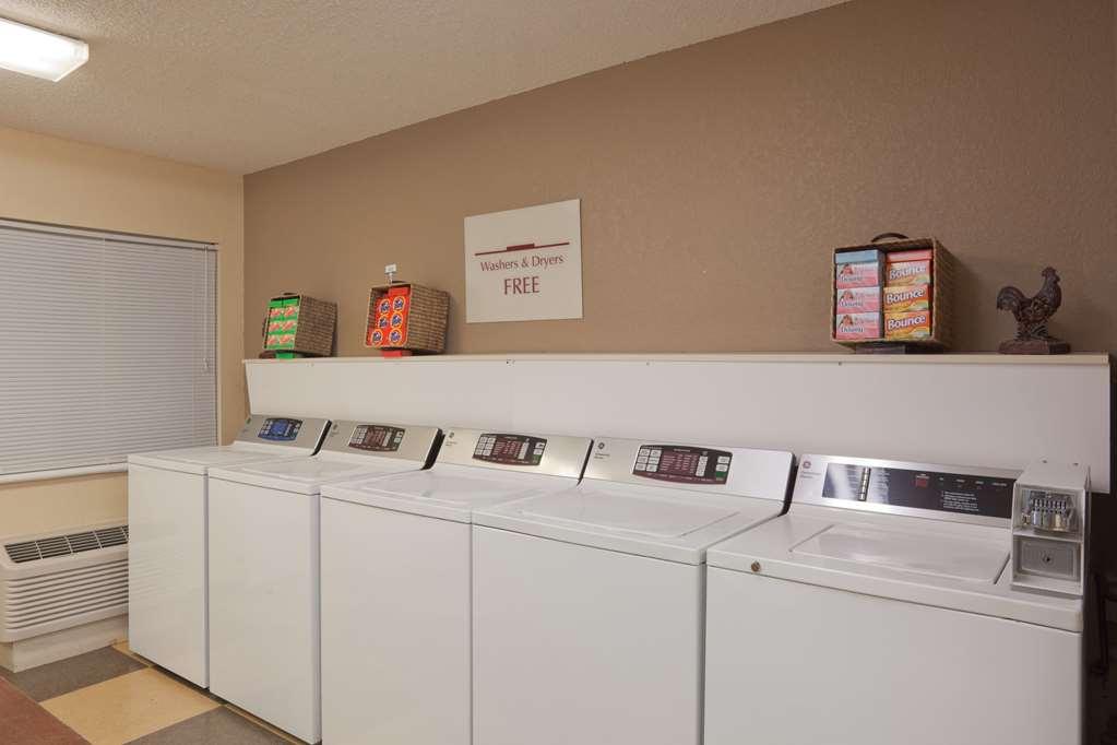 Sonesta Simply Suites Huntsville Research Park Екстериор снимка