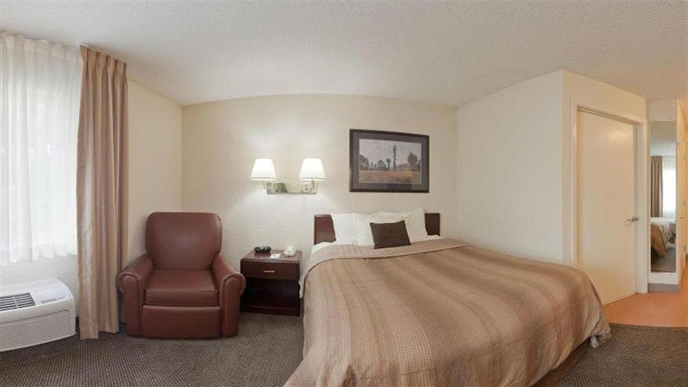 Sonesta Simply Suites Huntsville Research Park Екстериор снимка